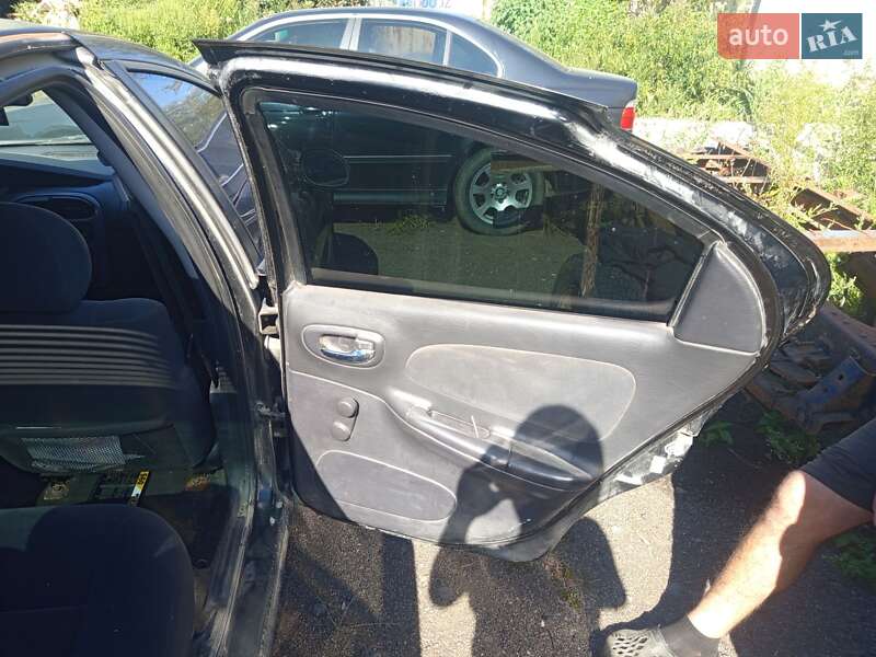 Седан Chrysler Neon 2000 в Житомире