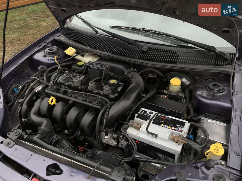 Седан Chrysler Neon 1995 в Виннице