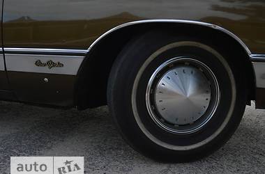 Седан Chrysler New Yorker 1971 в 