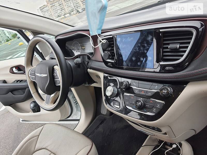 Мінівен Chrysler Pacifica 2016 в Києві фото 13 Мінівен Chrysler Pacifica 2016 в Києві
