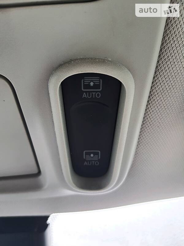 Мінівен Chrysler Pacifica 2016 в Києві фото 49 Мінівен Chrysler Pacifica 2016 в Києві