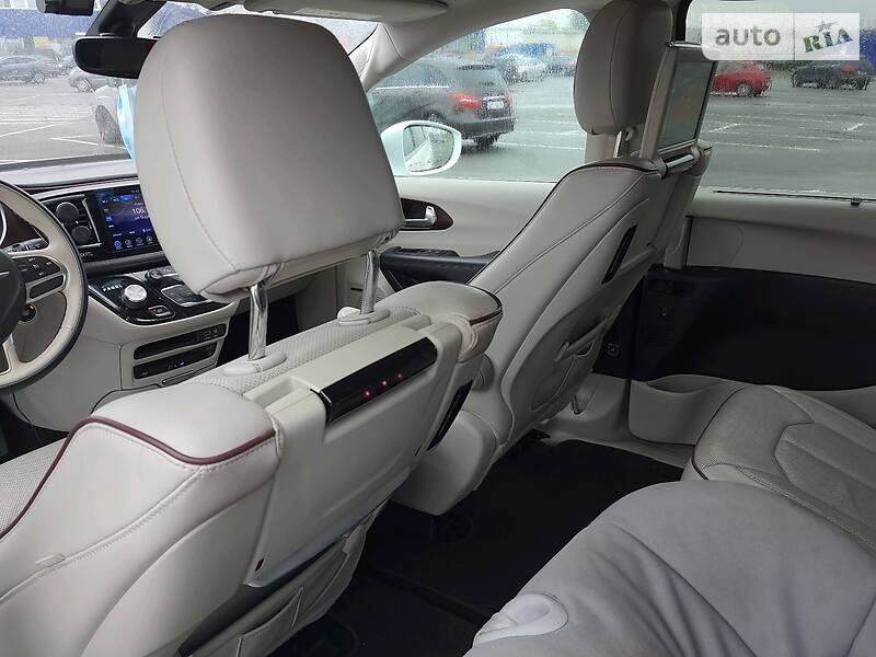 Мінівен Chrysler Pacifica 2016 в Києві фото 53 Мінівен Chrysler Pacifica 2016 в Києві