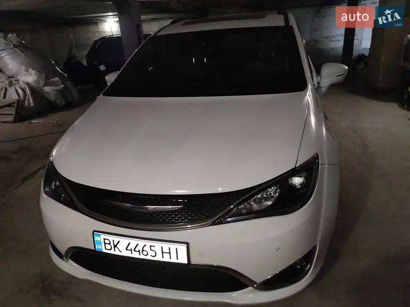 Chrysler Pacifica 2019
