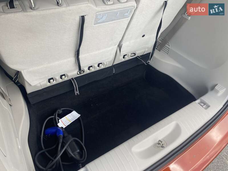 Минивэн Chrysler Pacifica 2018 в Киеве