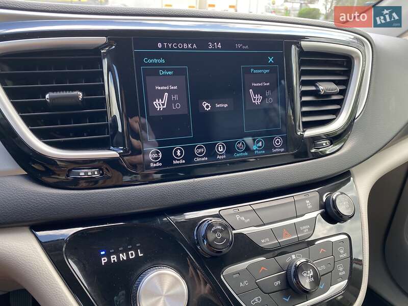 Минивэн Chrysler Pacifica 2018 в Киеве