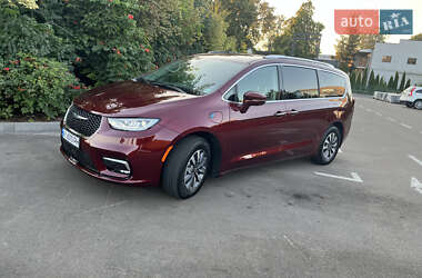 Минивэн Chrysler Pacifica 2021 в Вишневом