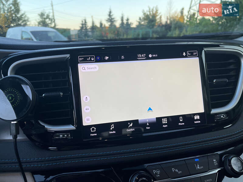 Минивэн Chrysler Pacifica 2021 в Вишневом фото 22 Минивэн Chrysler Pacifica 2021 в Вишневом