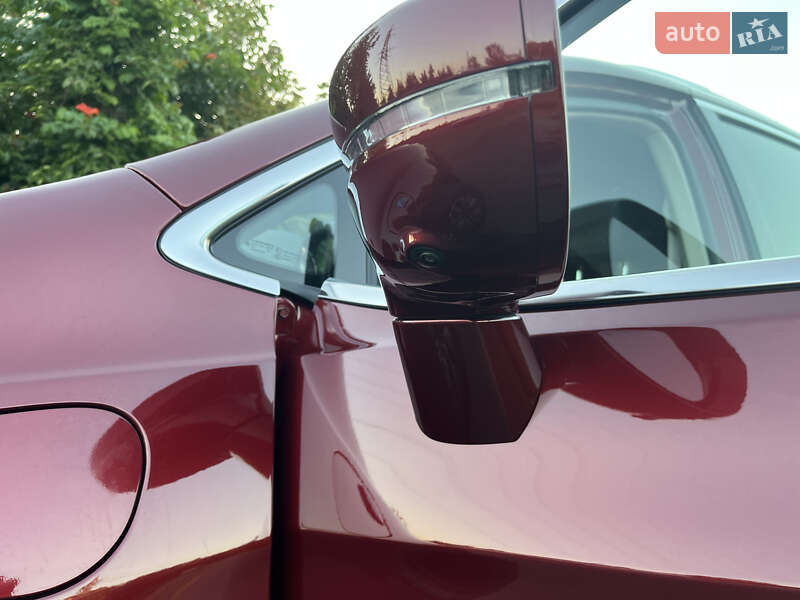 Минивэн Chrysler Pacifica 2021 в Вишневом фото 26 Минивэн Chrysler Pacifica 2021 в Вишневом