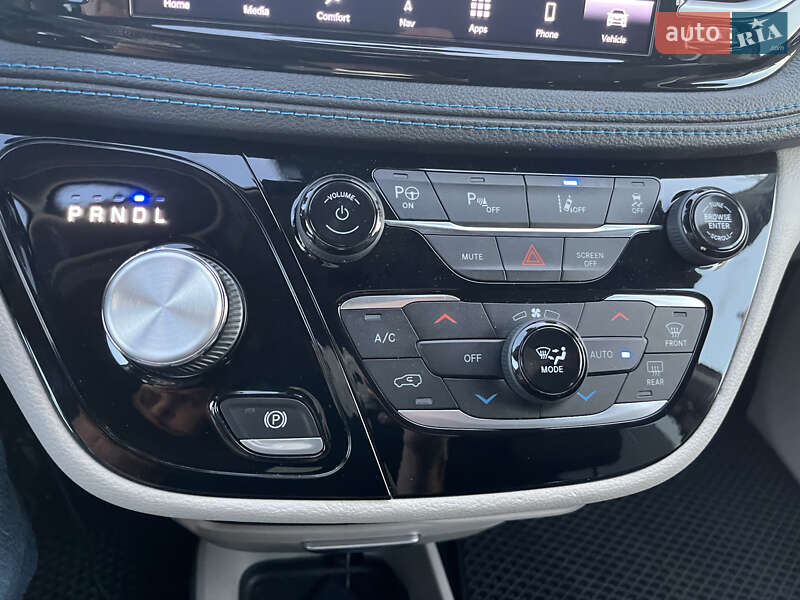 Минивэн Chrysler Pacifica 2021 в Вишневом фото 36 Минивэн Chrysler Pacifica 2021 в Вишневом