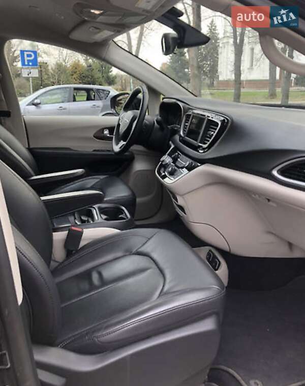 Седан Chrysler Pacifica 2018 в Полтаві фото 9 Седан Chrysler Pacifica 2018 в Полтаві