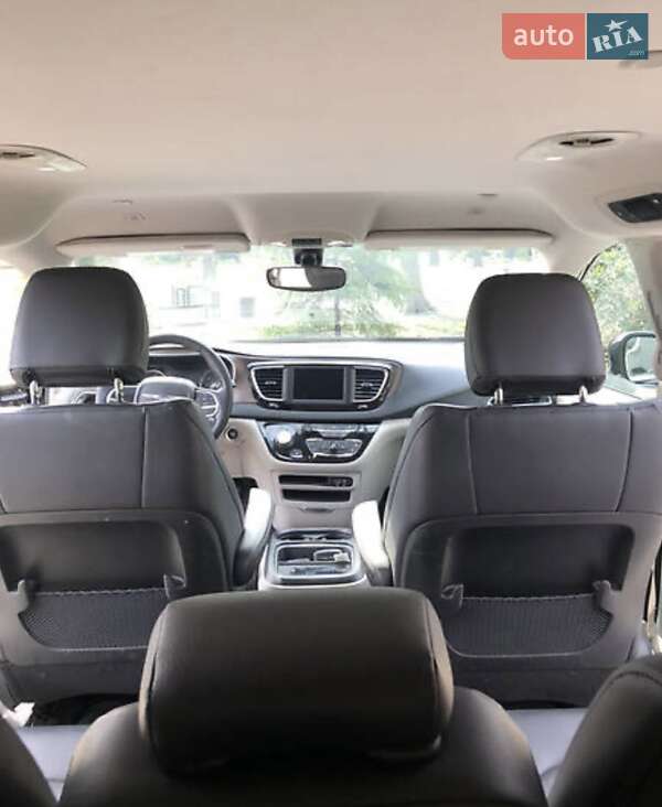 Седан Chrysler Pacifica 2018 в Полтаві фото 13 Седан Chrysler Pacifica 2018 в Полтаві