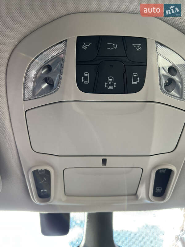 Мінівен Chrysler Pacifica 2021 в Вінниці