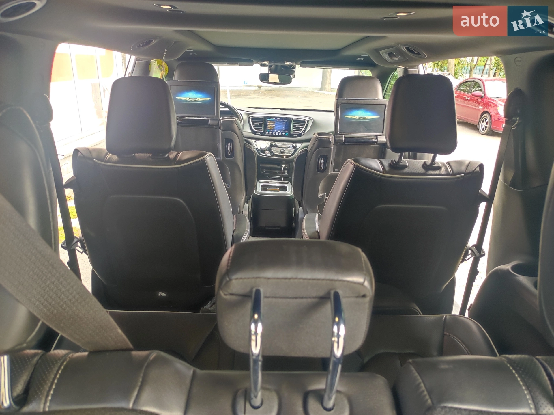 2019 Chrysler Pacifica - мініатюра 10