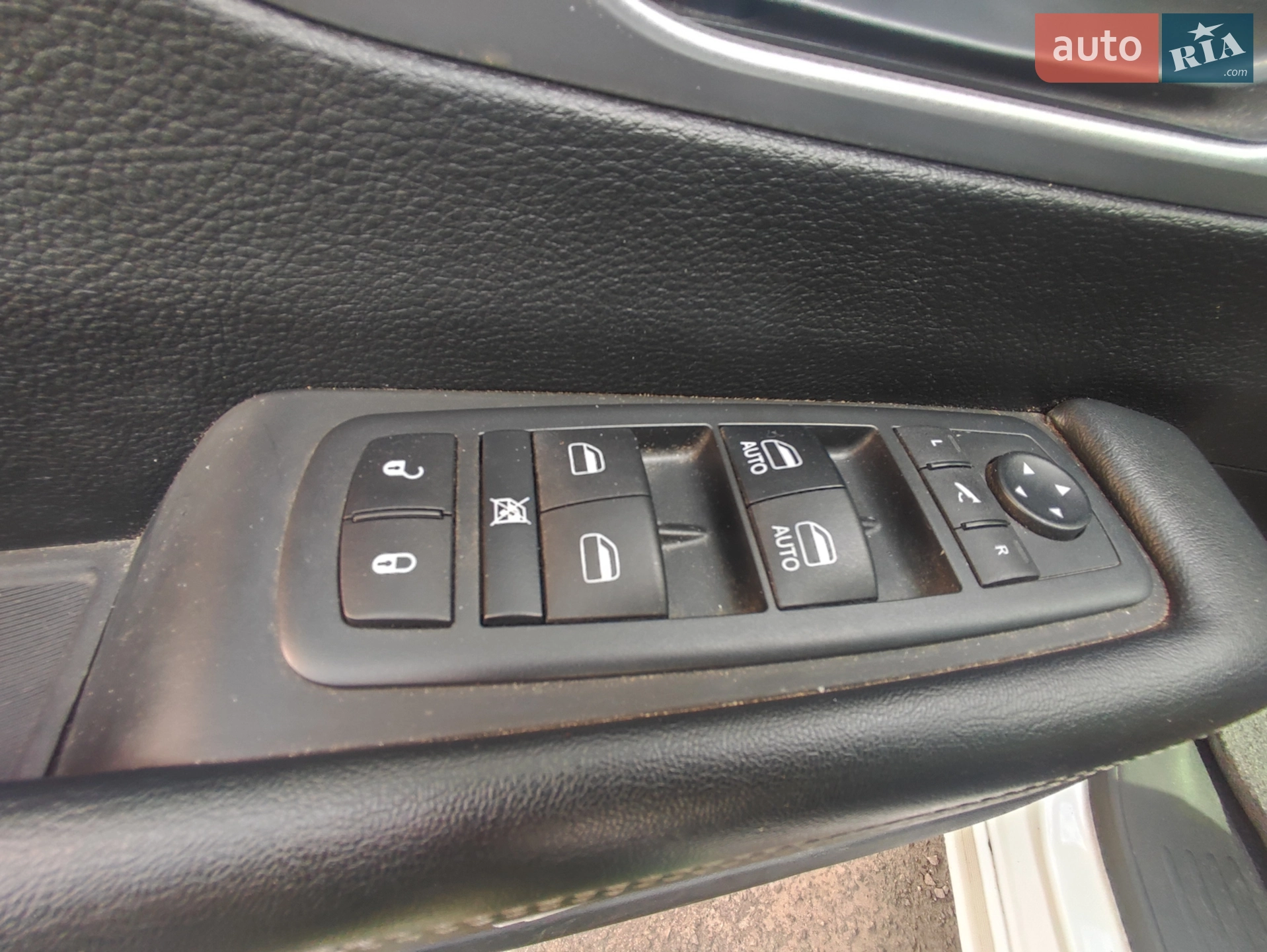 2019 Chrysler Pacifica - мініатюра 28