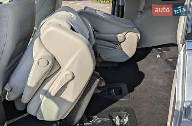 Минивэн Chrysler Pacifica 2018 в 