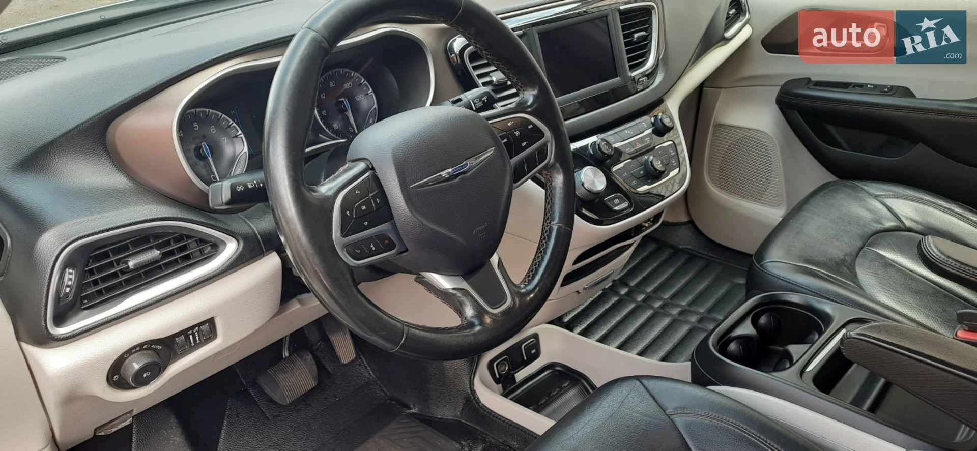 2019 Chrysler Pacifica - мініатюра 14
