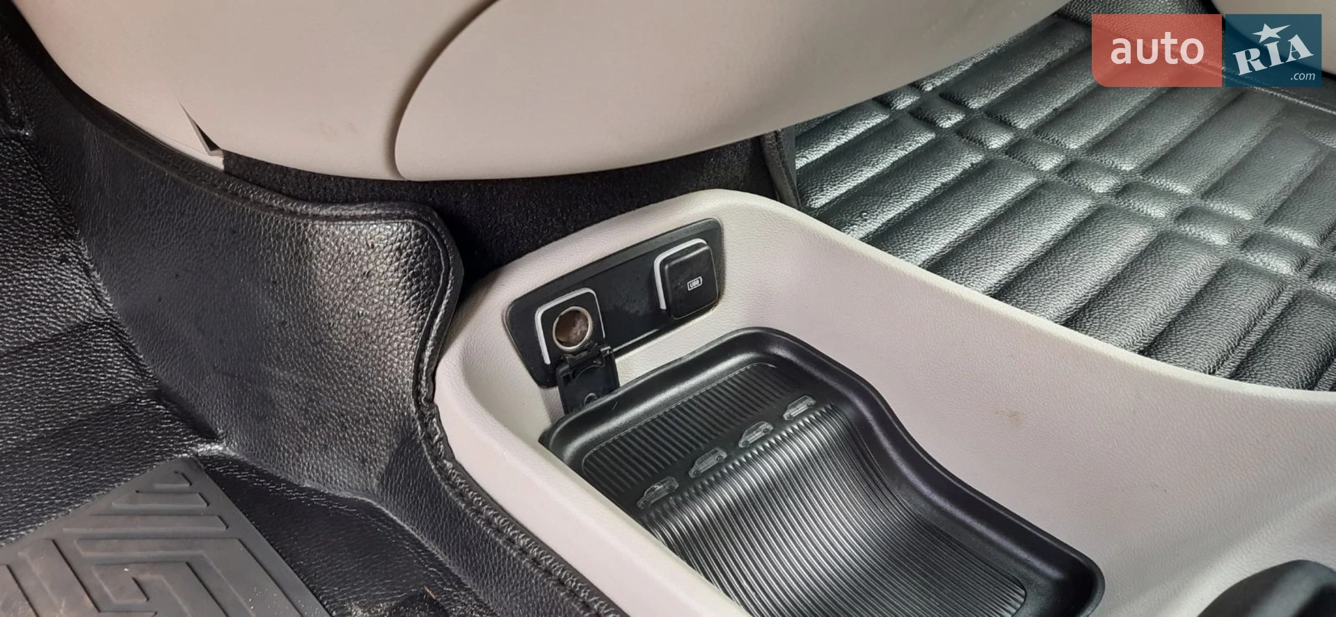 2019 Chrysler Pacifica - мініатюра 17