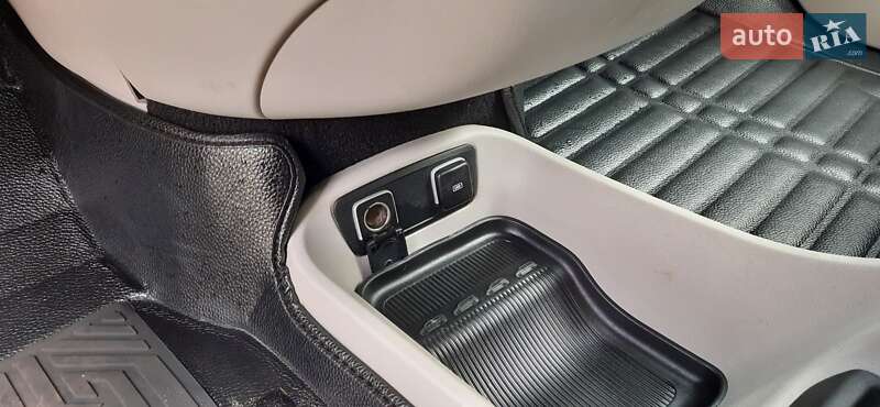Минивэн Chrysler Pacifica 2019 в Карловке фото 17 Минивэн Chrysler Pacifica 2019 в Карловке