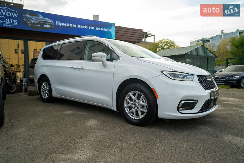Минивэн Chrysler Pacifica 2021 в Киеве фото 4 Минивэн Chrysler Pacifica 2021 в Киеве
