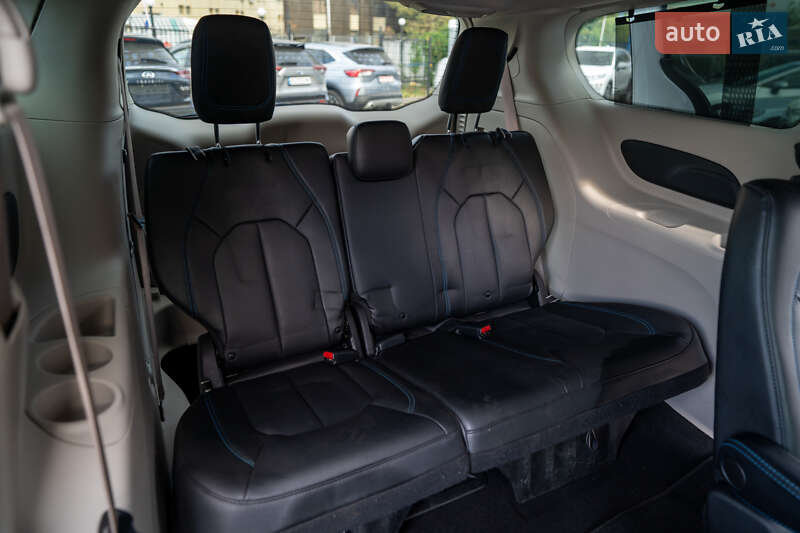 Минивэн Chrysler Pacifica 2021 в Киеве фото 30 Минивэн Chrysler Pacifica 2021 в Киеве