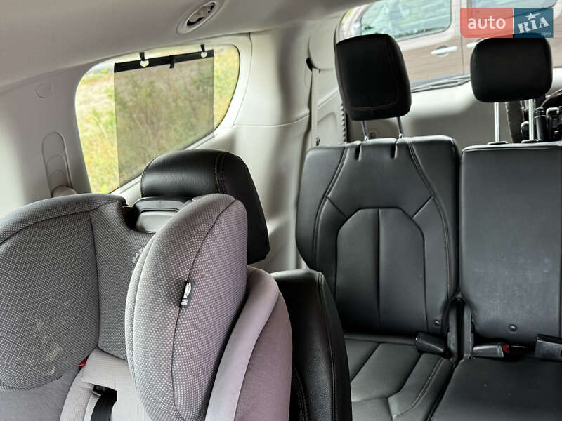 Минивэн Chrysler Pacifica 2019 в Ровно
