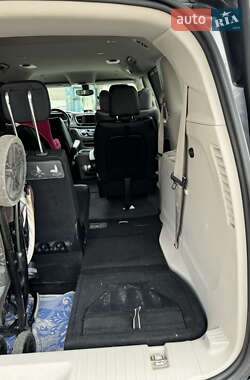 Минивэн Chrysler Pacifica 2019 в 