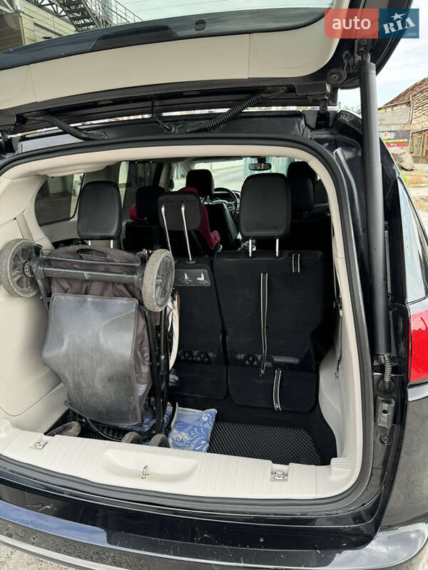 Минивэн Chrysler Pacifica 2019 в Ровно