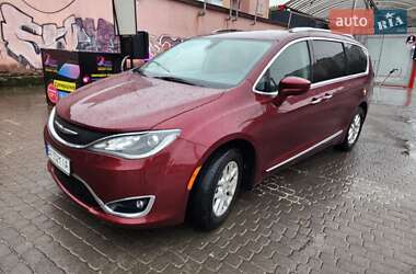 Минивэн Chrysler Pacifica 2020 в Хмельницком