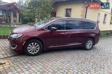 Минивэн Chrysler Pacifica 2019 в Трускавце