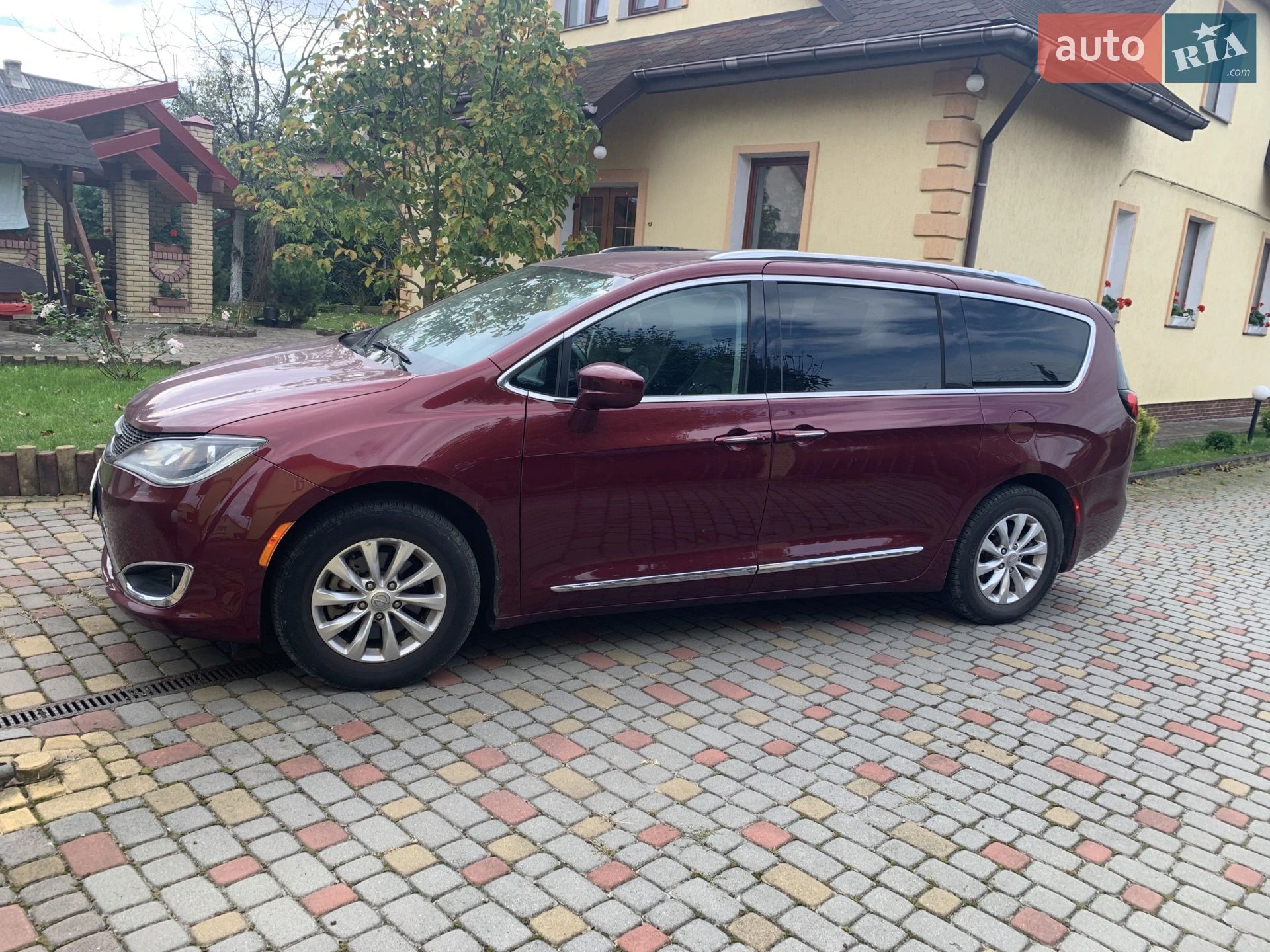 2019 Chrysler Pacifica - мініатюра 10