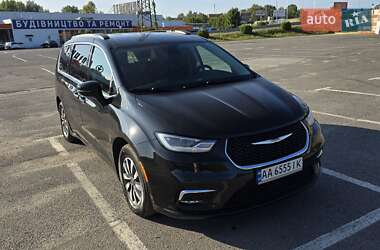 Минивэн Chrysler Pacifica 2021 в Ужгороде