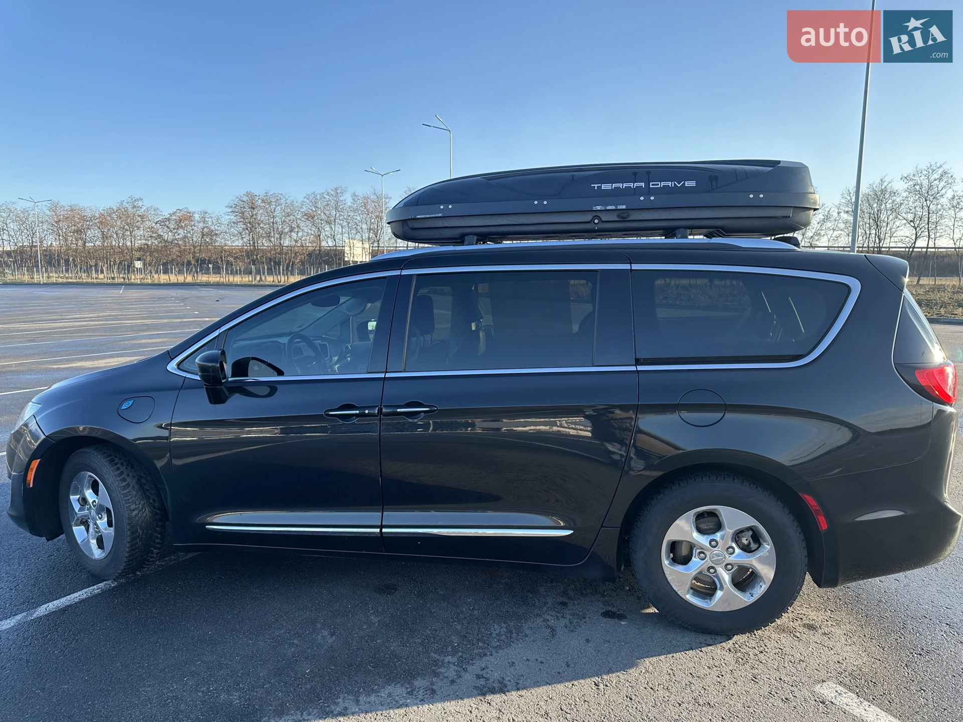 2017 Chrysler Pacifica - мініатюра 2