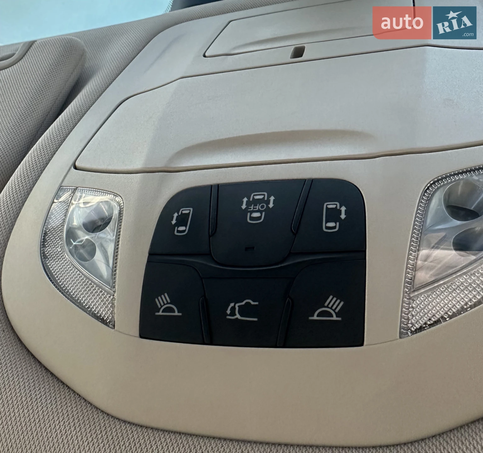 2017 Chrysler Pacifica - мініатюра 18