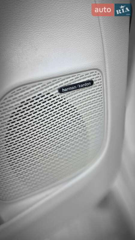 Минивэн Chrysler Pacifica 2020 в Одессе фото 40 Минивэн Chrysler Pacifica 2020 в Одессе