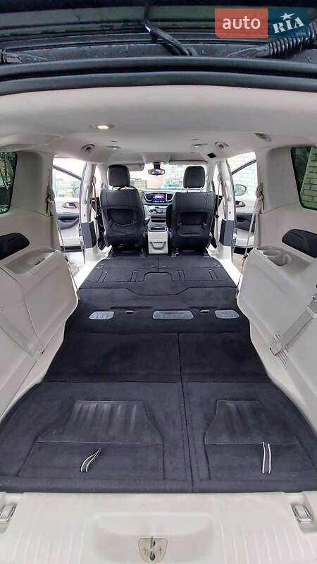 Минивэн Chrysler Pacifica 2016 в Ахтырке