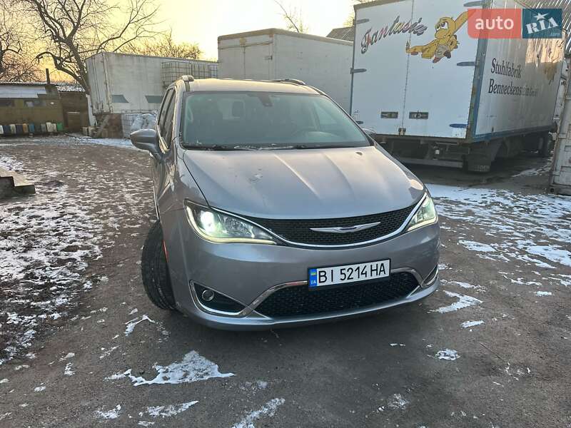 Chrysler Pacifica 2019