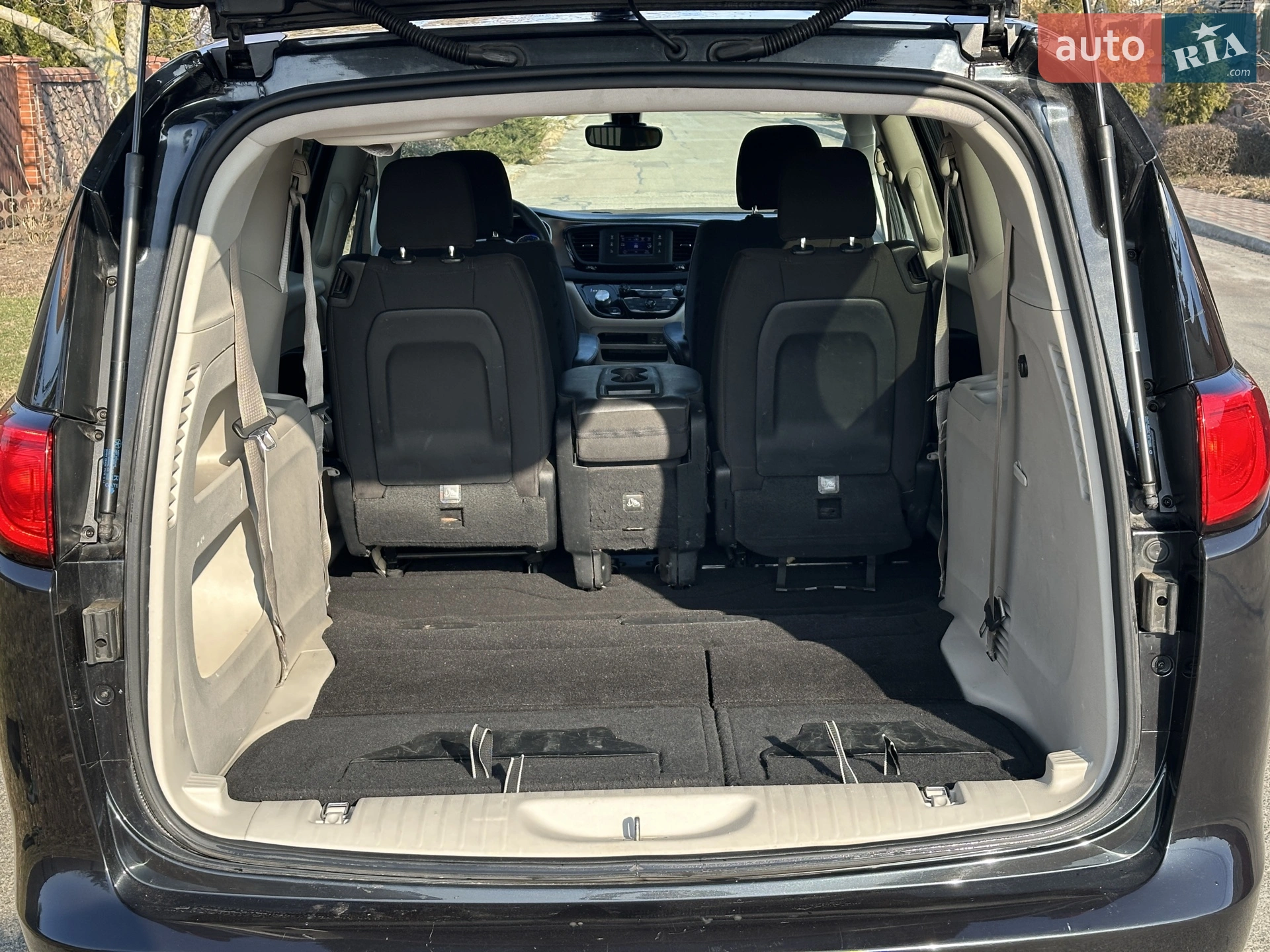 2016 Chrysler Pacifica - мініатюра 34