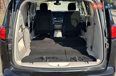 Мінівен Chrysler Pacifica 2016 в Києві