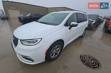 Chrysler Pacifica 2023