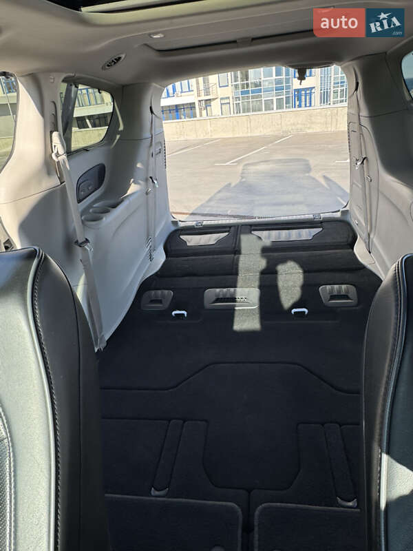 Минивэн Chrysler Pacifica 2019 в Одессе