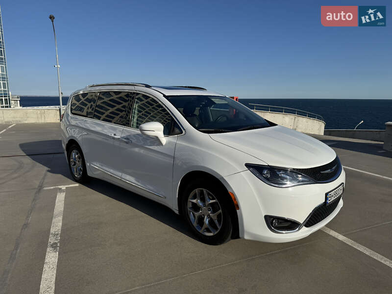 Chrysler Pacifica 2019