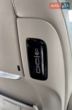 Минивэн Chrysler Pacifica 2019 в 