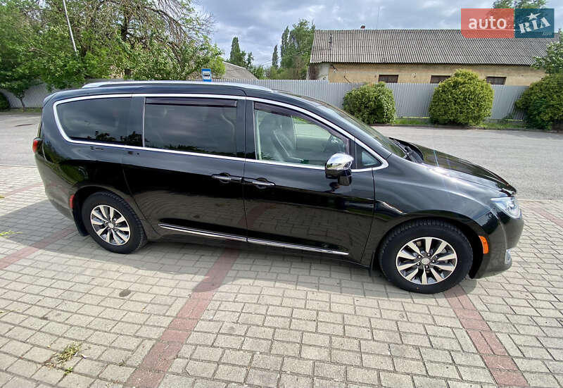 Chrysler Pacifica 2020
