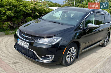 Мінівен Chrysler Pacifica 2020 в 