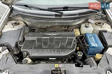 Внедорожник / Кроссовер Chrysler Pacifica 2004 в 