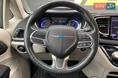 Позашляховик / Кросовер Chrysler Pacifica 2021 в 