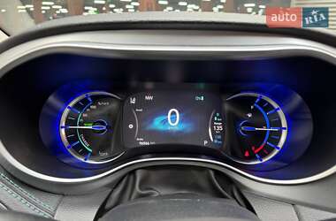 Минивэн Chrysler Pacifica 2017 в 