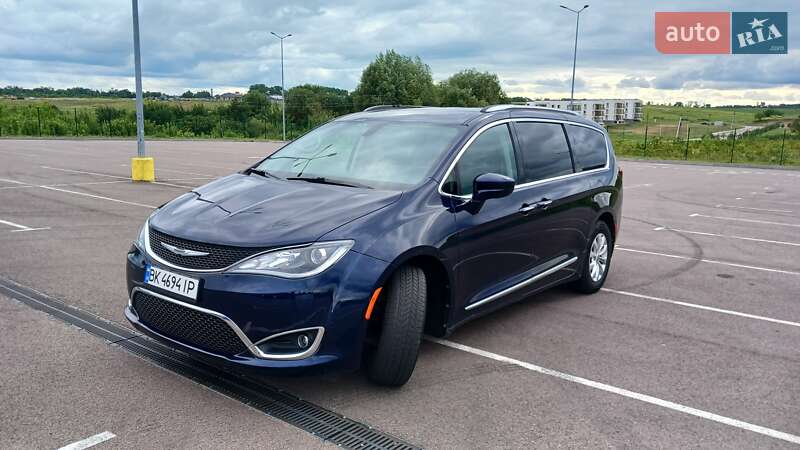 Chrysler Pacifica 2018