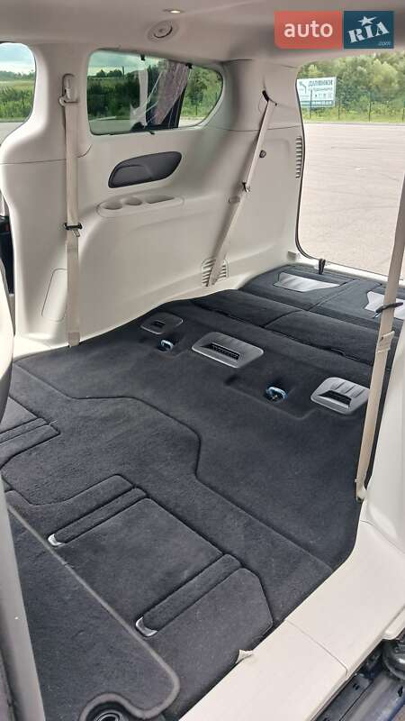 Мінівен Chrysler Pacifica 2018 в Рівному