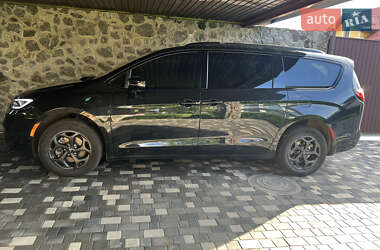 Минивэн Chrysler Pacifica 2021 в Хмельницком